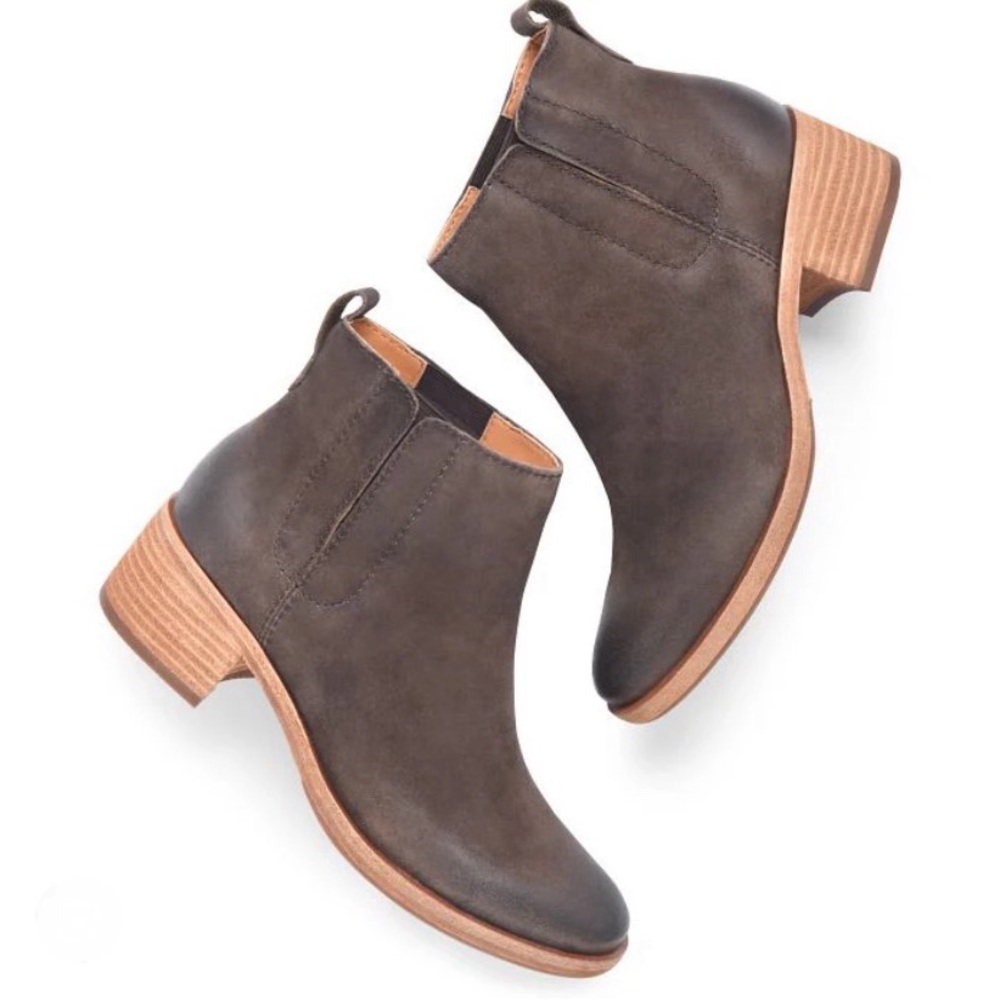 Kork-Ease Mindo Bootie in Dk Brown Distressed